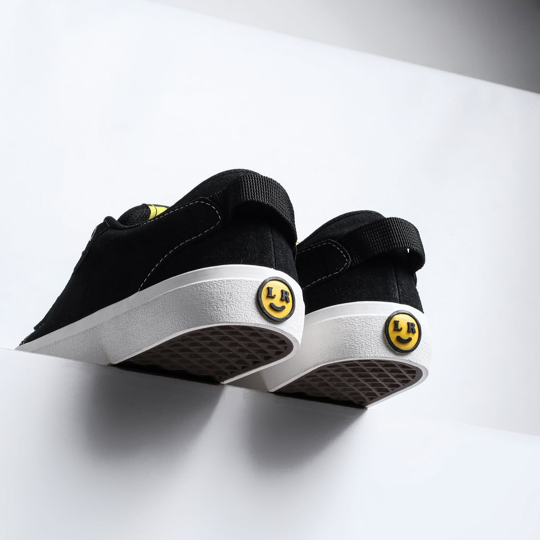 5 Manfaat Sepatu Sneakers Yang Belum Banyak Diketahui