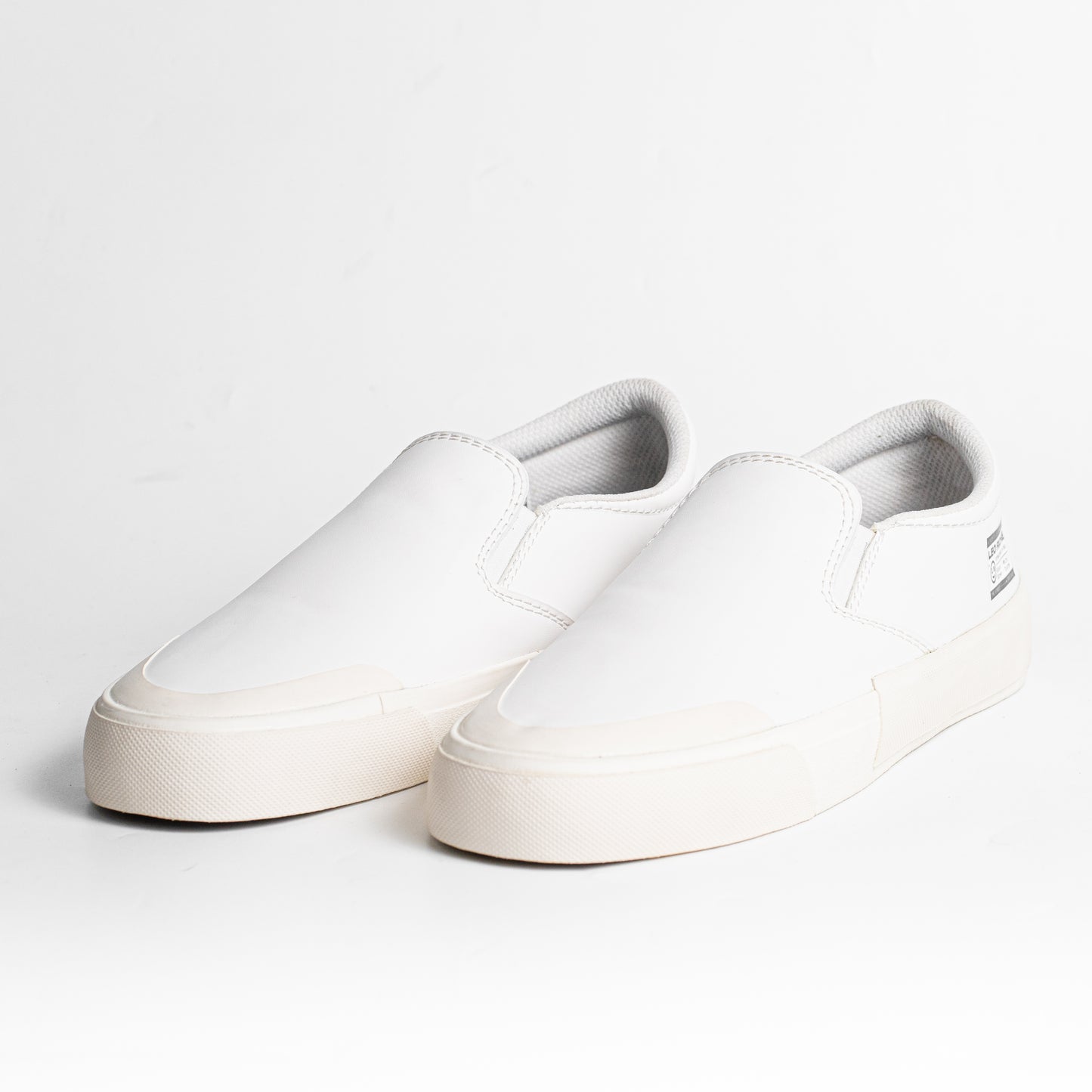 ODDYSEY - TRIPLE WHITE - Leo Richie®