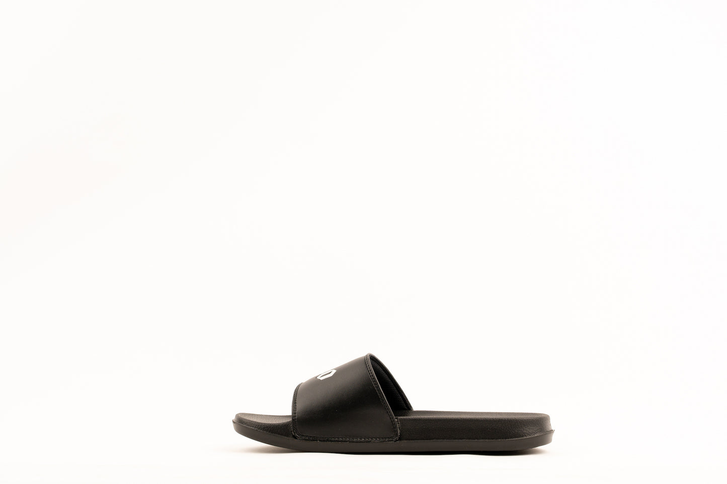 KASTARA SLIDES - BLACK / BLACK - Leo Richie®