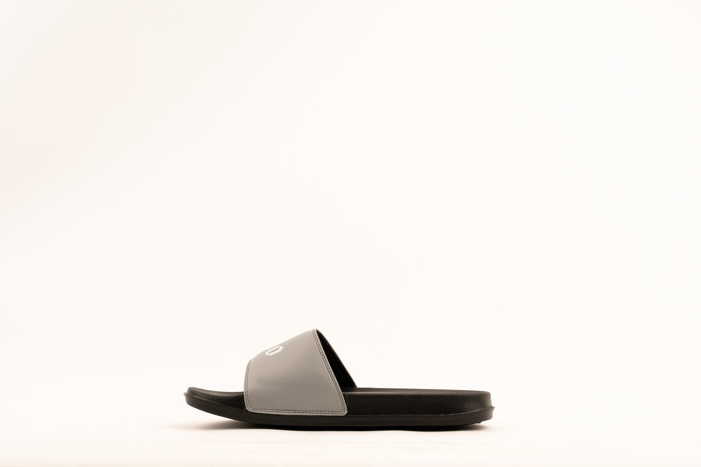 KASTARA SLIDES - GREY / BLACK - Leo Richie®
