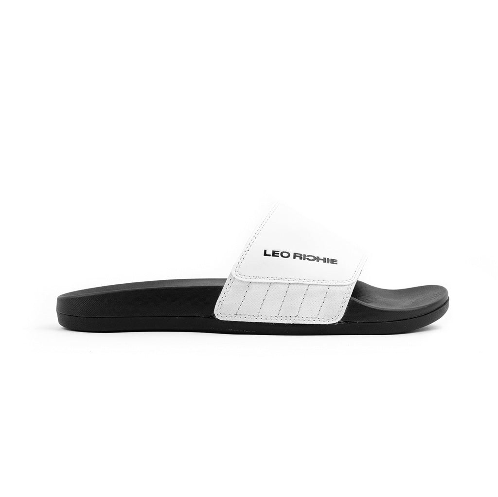 ADHIKARI SLIDES - WHITE / BLACK - Leo Richie®